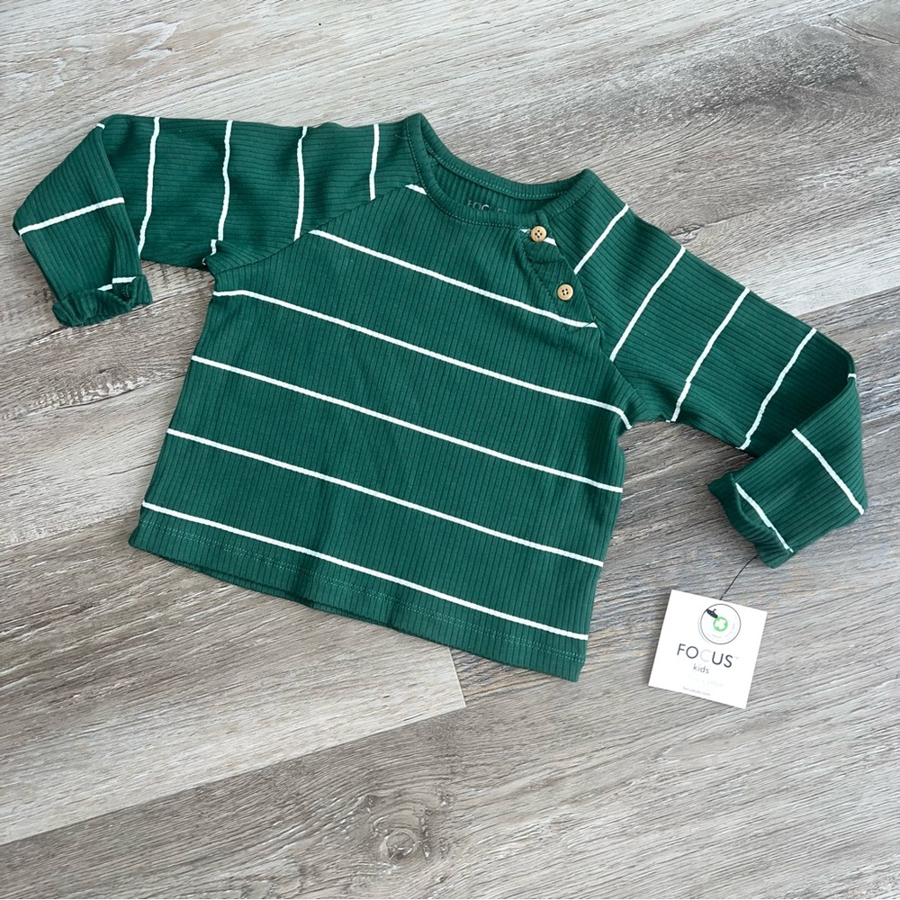 NWT Focus striped button l/s top